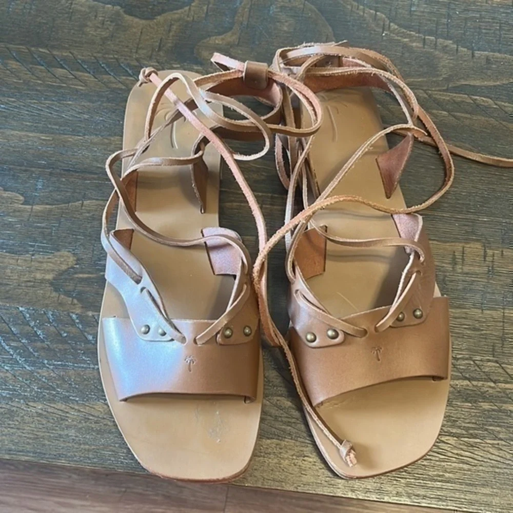 Tomas Maier gladiator sandals size 10.5